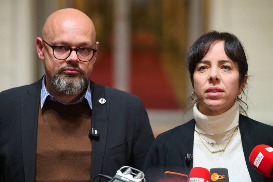 Elif Eralp (45) und Tobias Schulze (50, beide Linke) sehen keine gemeinsame Arbeitsgrundlage mehr mit ihrer Parteigenossin.