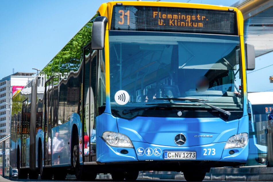 In der Linie 31 rastete ein völlig betrunkener Mann (31) aus - er versprühte Reizgas.