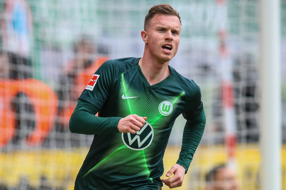Wolfsburgs Mittelfeldspieler Yannick Gerhardt (26) wird mit einem Wechsel zu Hertha BSC in Verbindung gebracht, wo er unter seinem ehemaligen Coach Bruno Labbadia spielen könnte.