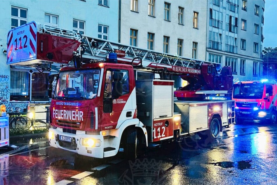 Berlin: Brand in Kreuzberg: Atelier in Flammen