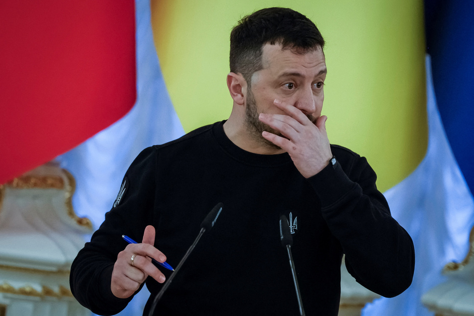 Zelensky reveals first official death toll for Ukrainian soldiers since Russian invasion