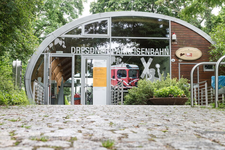 Zum dritten Mal in nur acht Jahren muss sich die Staatliche Schlösser und Gärten GmbH mit Fällen von Übergriffen an Minderjährigen auseinandersetzen.