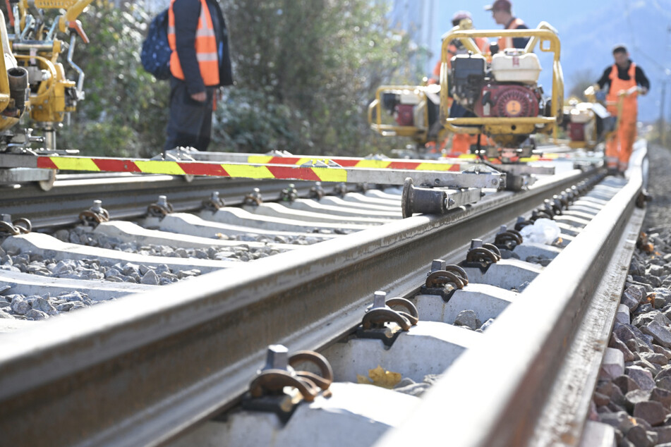 Ab dem 6. Januar werden in der nordrhein-westfälischen Landeshauptstadt insgesamt rund acht Kilometer Gleise erneuert.