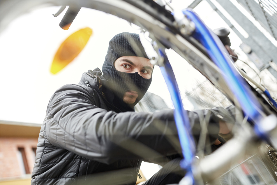 Dass sein Fahrrad gestohlen wurde, konnte ein Mann aus der Schweiz nicht einfach so auf sich sitzen lassen. (Symbolbild)