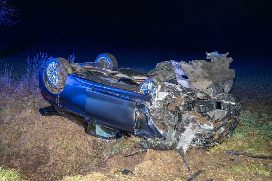 Ein 18 Jahre alter Fahranfänger wurde dabei verletzt.