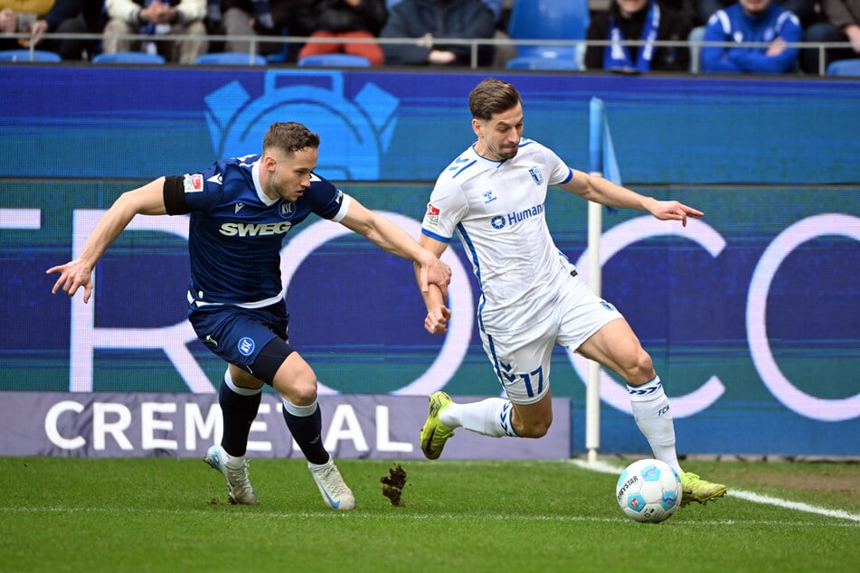 Alexander Nollenberger (27, r.) verlängerte seinen Vertrag mit dem 1. FC Magdeburg.