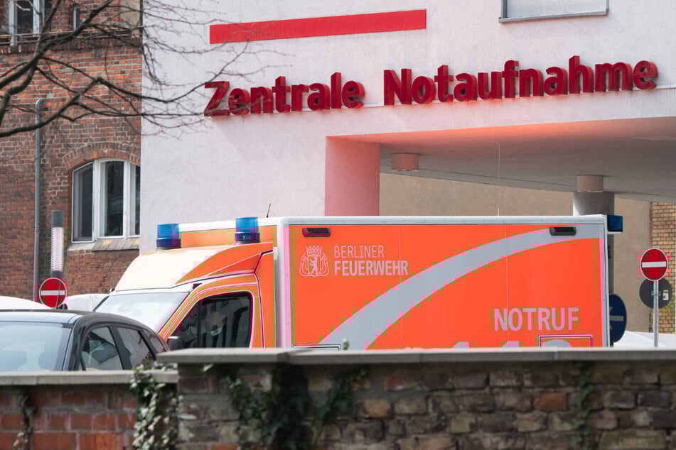 Die Verstorbene musste wenige Stunden nach einer ambulanten Behandlung erneut ins Krankenhaus eingeliefert werden. (Symbolfoto)