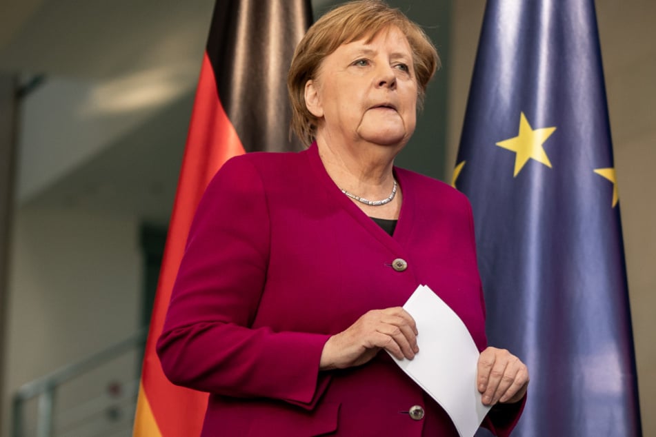 Kanzlerin Merkel (65, CDU).