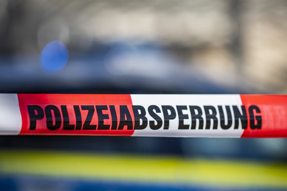 In Gelsenkirchen ist es am Dienstag auf offener Straße zu einer Messerattacke gekommen. Schlimmeres verhindern konnte ein 14-jähriger Teenager. (Symbolbild)