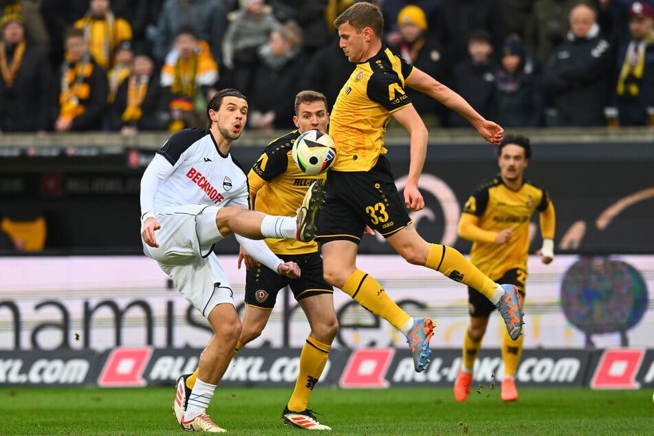 Christoph Daferner (r.) ist Dynamos Tor-Überflieger. Doch nicht nur das macht ihn so wichtig.