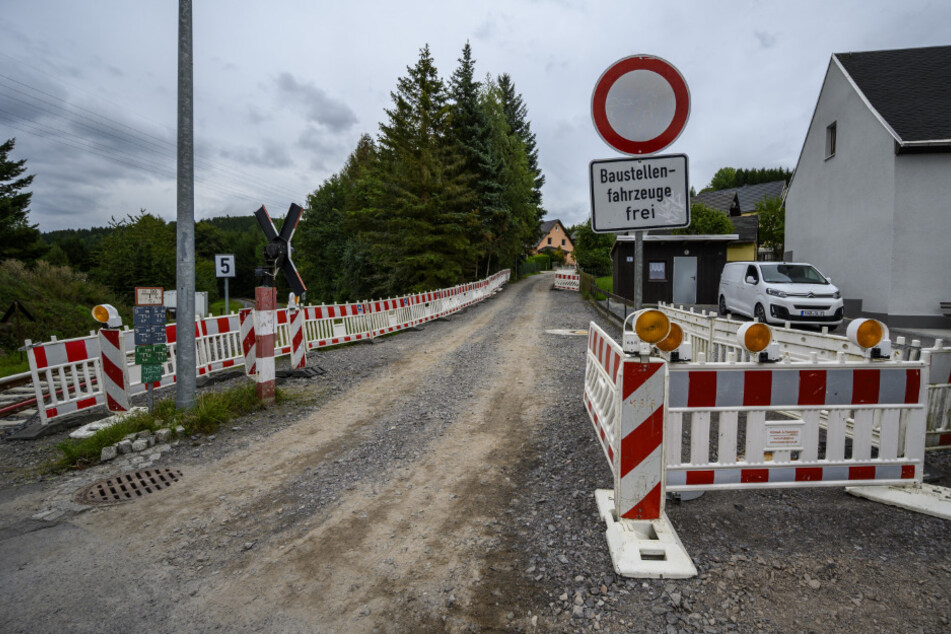 Nur aller 14 Tage wird die Baustelle von Freitagabend bis Montagfrüh befahrbar gemacht.