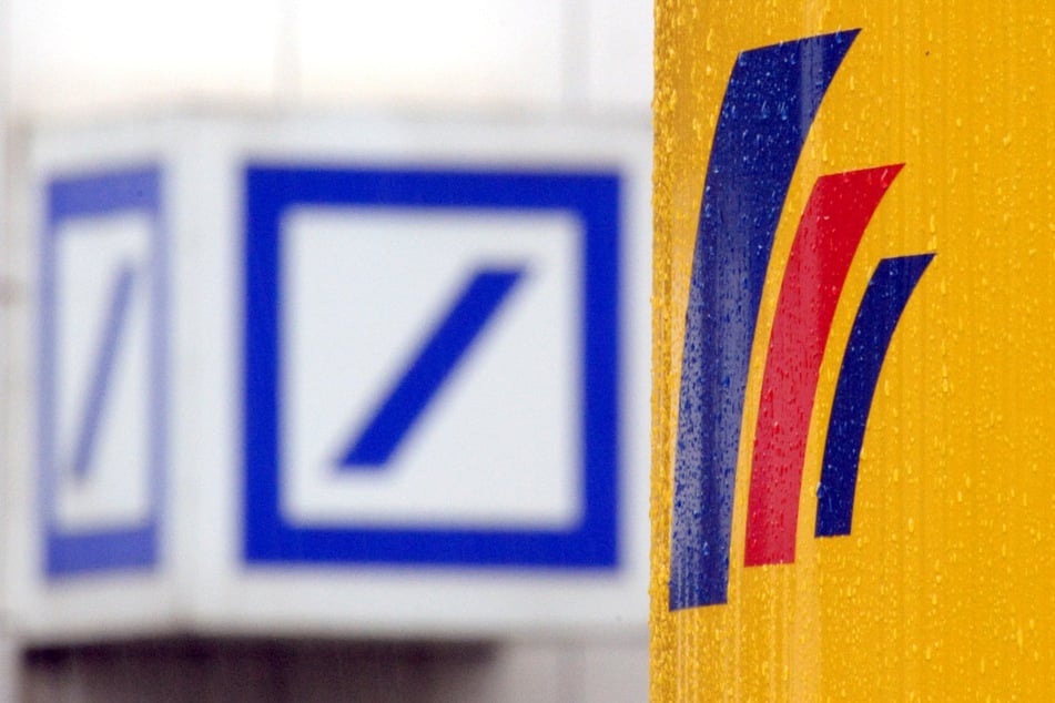 Deutschlandweite Störung: Kunden von Deutsche Bank und Postbank betroffen