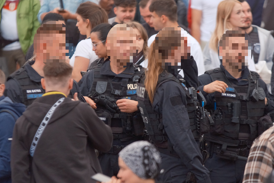 Etwa 300 Polizisten sicherten am Freitag die Fan Zone und andere Versammlungen ab.