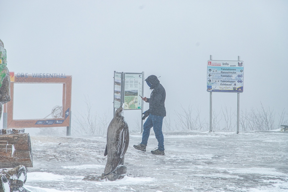 Auf dem Fichtelberg gab es sogar Schneesturm.