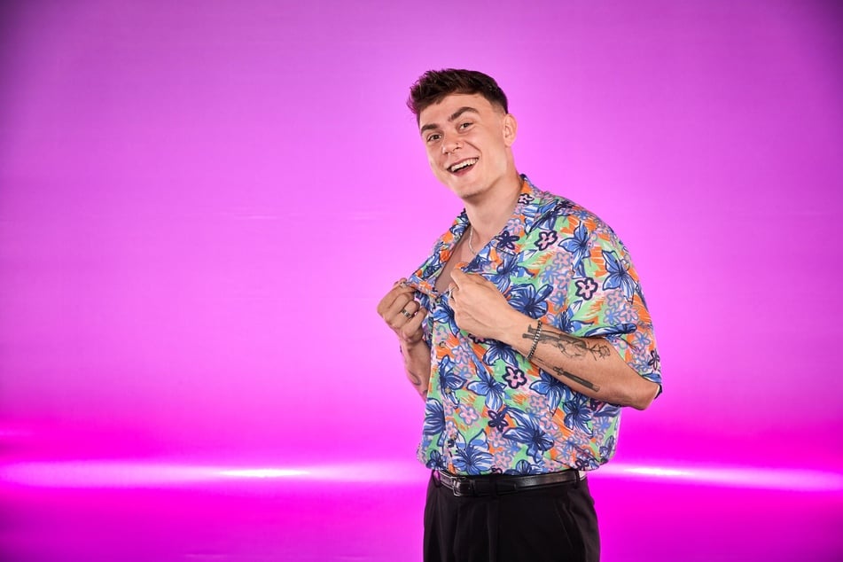 Andreas (28) macht sich direkt zu Anfang unbeliebt.