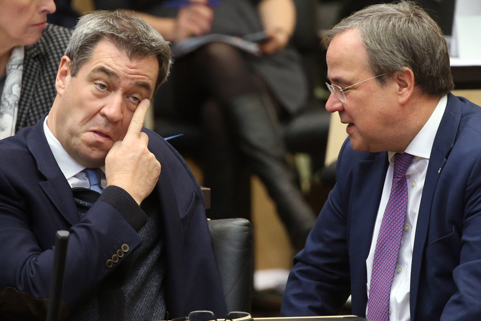 CSU-Chef Markus Söder (l.) und NRW-Regierungschef Armin Laschet (CDU) sollen sich gezofft haben. (Archivbild)