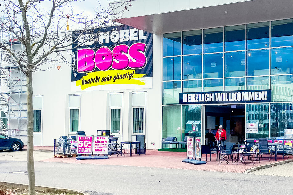 SB-Möbel Boss in Leipzig