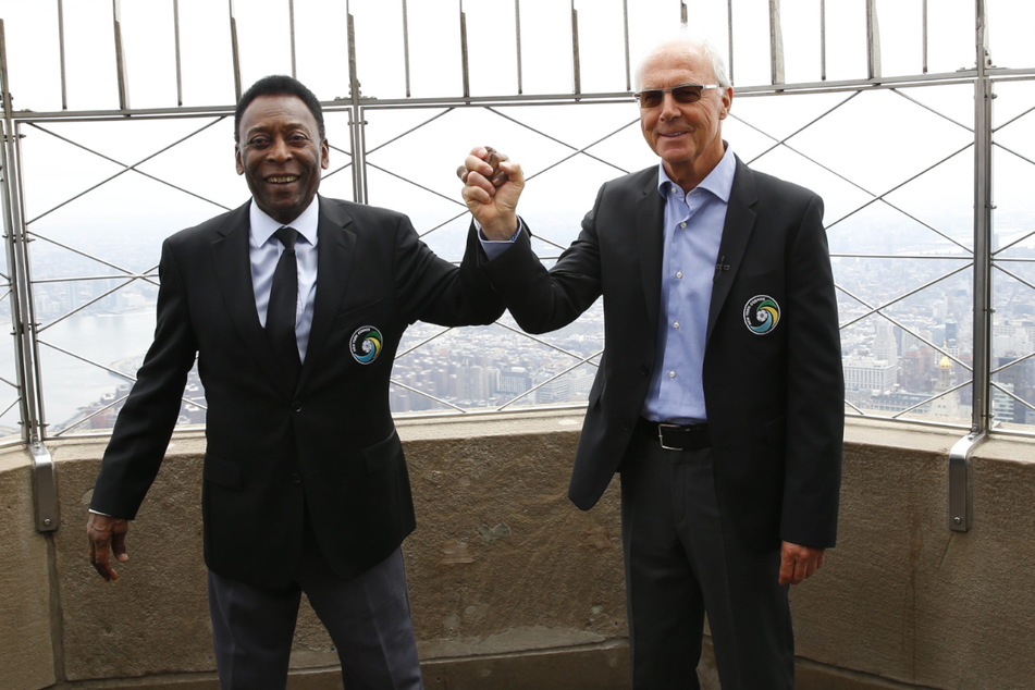 Pelé (†82, l.) und Franz Beckenbauer (77) bei einem Treffen auf dem Empire State Building im Jahr 2015.