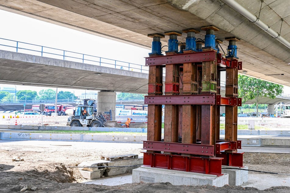 Dresden: Notstützen für Brücke Budapester Straße: Wird dort wirklich "unter Hochdruck" gearbeitet?