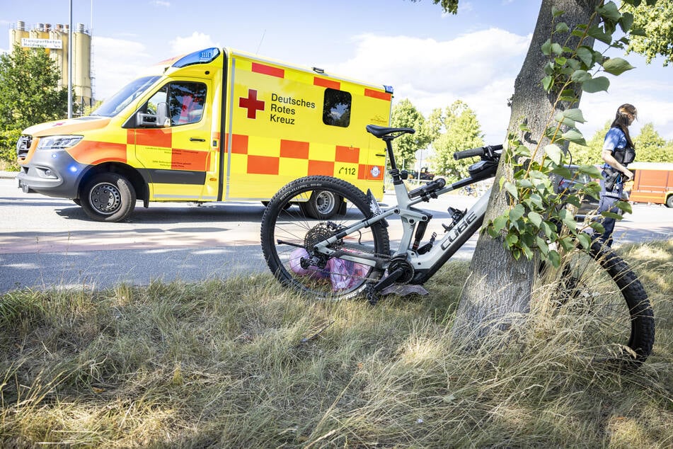Ein 52-Jähriger verunglückte mit seinem E-Bike schwer.
