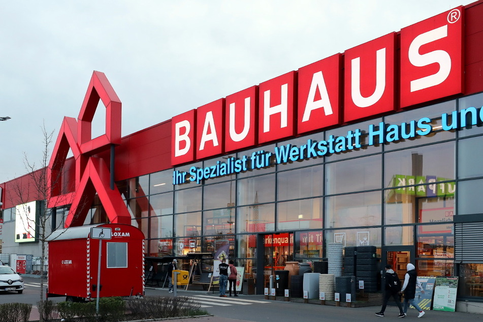 BAUHAUS hat Markengeräte von BOSCH und Scheppach zum Aktionspreis