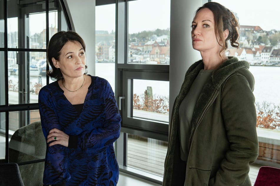 Natalia Wörner (58) spielt seit 20 Jahren die Kommissarin Jana Winter in "Unter anderen Umständen".