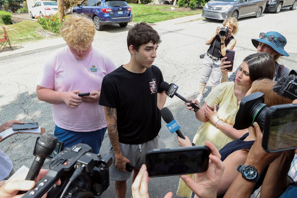 Jason Kohler (c.), who said he attended the same high school as Crooks, told the media that the alleged shooter had often been bullied.