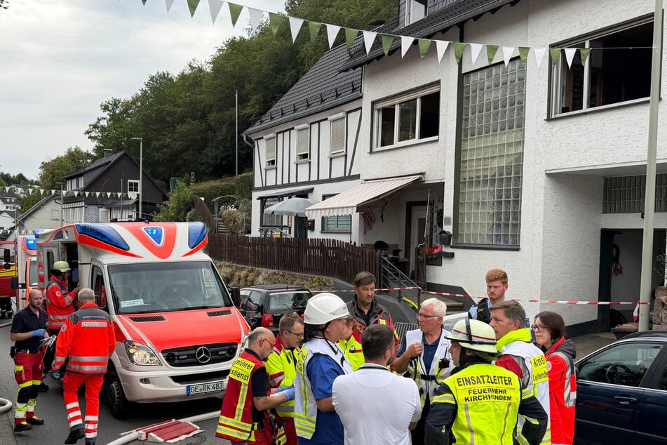 Explosion in Wohnhaus: Schwarzpulver geht hoch, fünf Verletzte