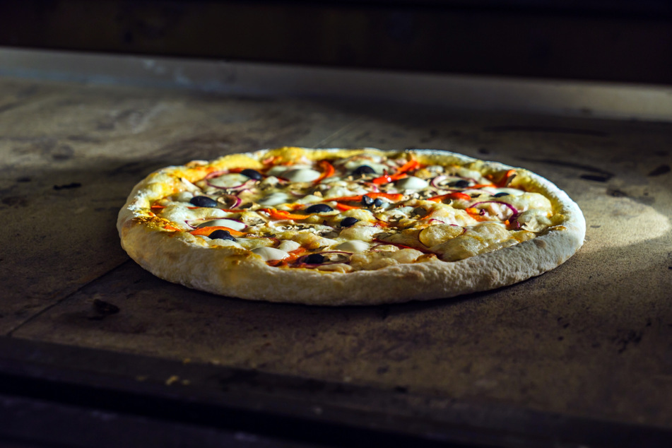 Durch hohe Temperaturen beim Backen mit Pizzastein sterben Bakterien und Keime ab.