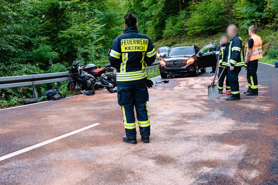 Im Rheingau bei Kiedrich kam es am Sonntag zu einem folgenschweren Verkehrsunfall.