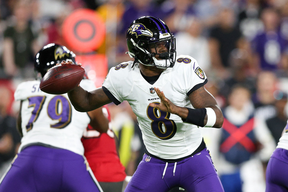 Baltimore Ravens quarterback Lamar Jackson drops back to pass against the Tampa Bay Buccaneers at Raymond James Stadium.