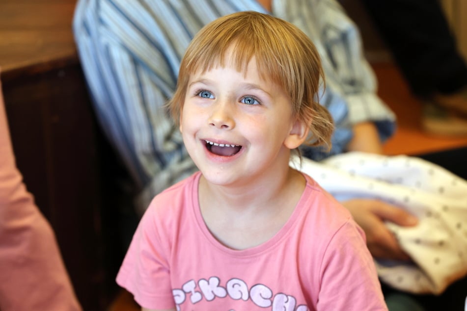 Kita-Knirps Annika ist großer Fan vom neu etablierten Kinderrat in der Kita "MerseBurg".