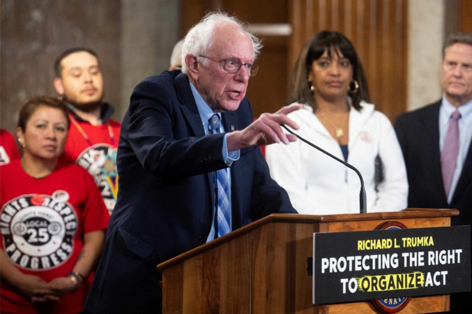 Bernie Sanders and Bobby Scott reintroduce PRO Act amid growing assault on labor rights