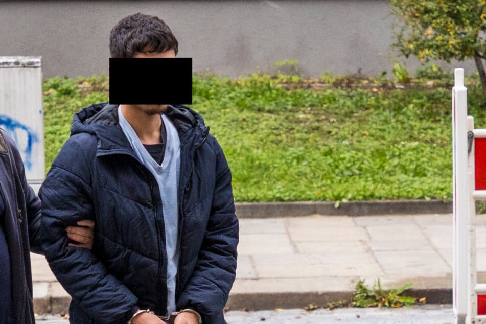 Der mutmaßliche Räuber (18) kam gegen Auflagen auf freien Fuß.
