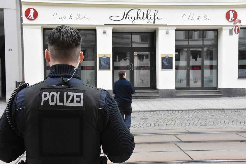 Tatort "Nightlife": Nach der Messerattacke ermittelte die Polizei in der damaligen Bar in der Berliner Straße.