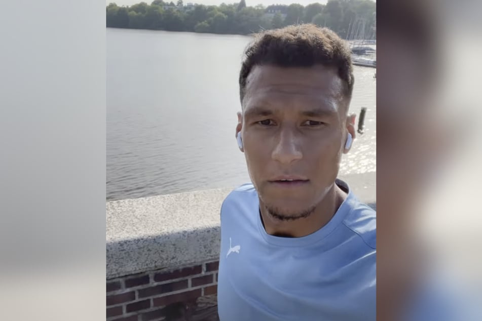 Davie Selke ist zurück in Hamburg und drehte am Samstagmorgen eine Laufrunde um die Alster.