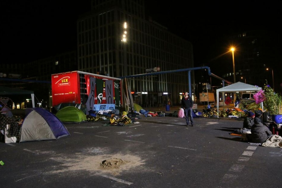 Die Demonstranten schliefen teilweise in Zelten.