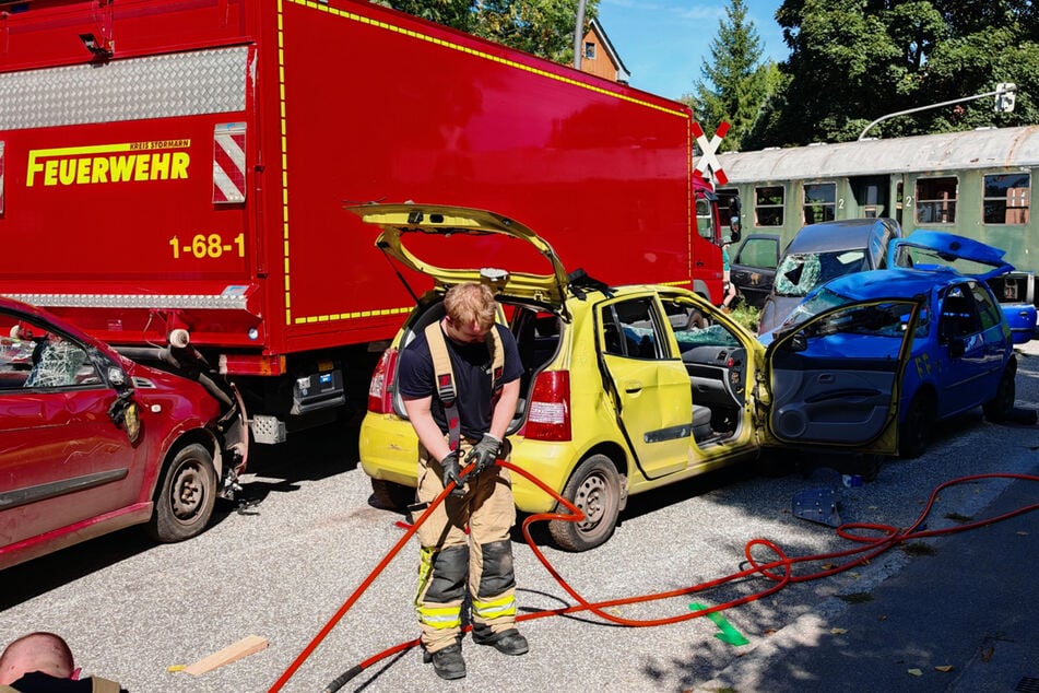 150 Einsatzkräfte nahmen an der Übung in Bergedorf teil.