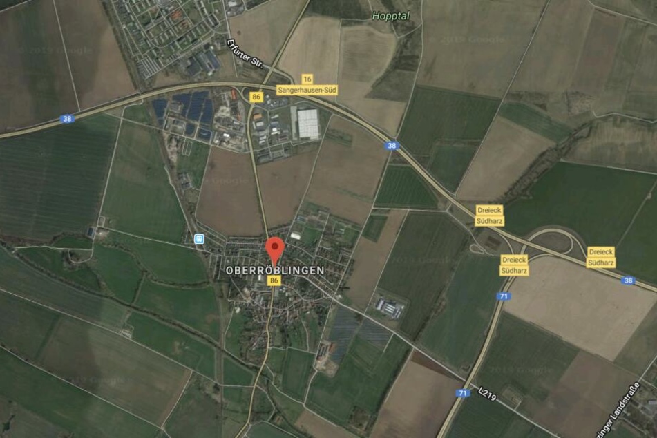 Der Sangerhäuser Ortsteil Oberröblingen befindet sich an den Autobahnen 38 und 71.
