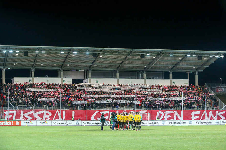 Weil bisher mehr Fans als kalkuliert ins Zwickauer Stadion kamen, wähnt man beim FSV die Finanzlücke nicht ganz so groß.