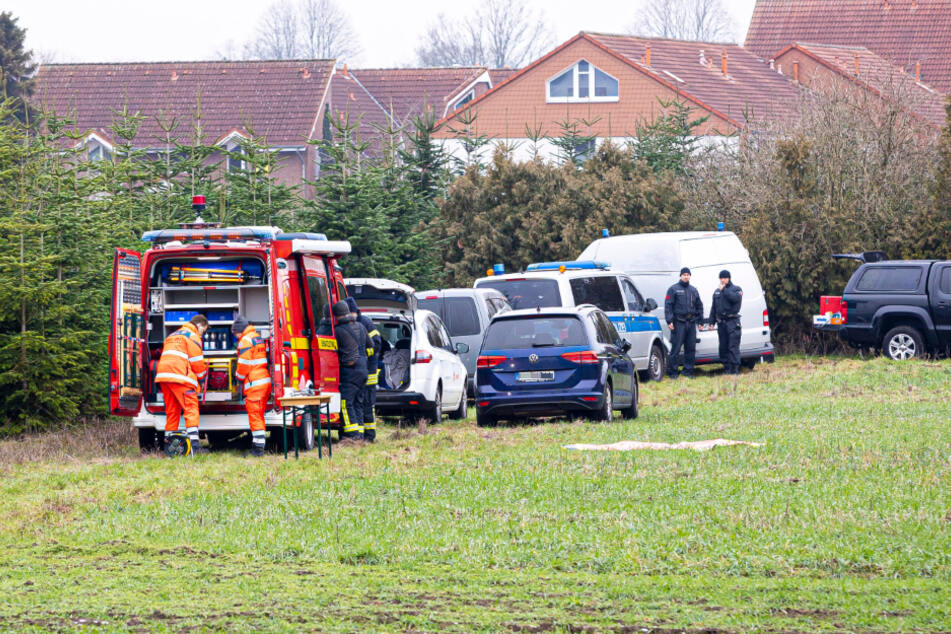 Bei der Suche nach einem 14-jährigen Vermissten hat die Polizei am Mittwoch in Wunstorf seinen Leichnam gefunden.