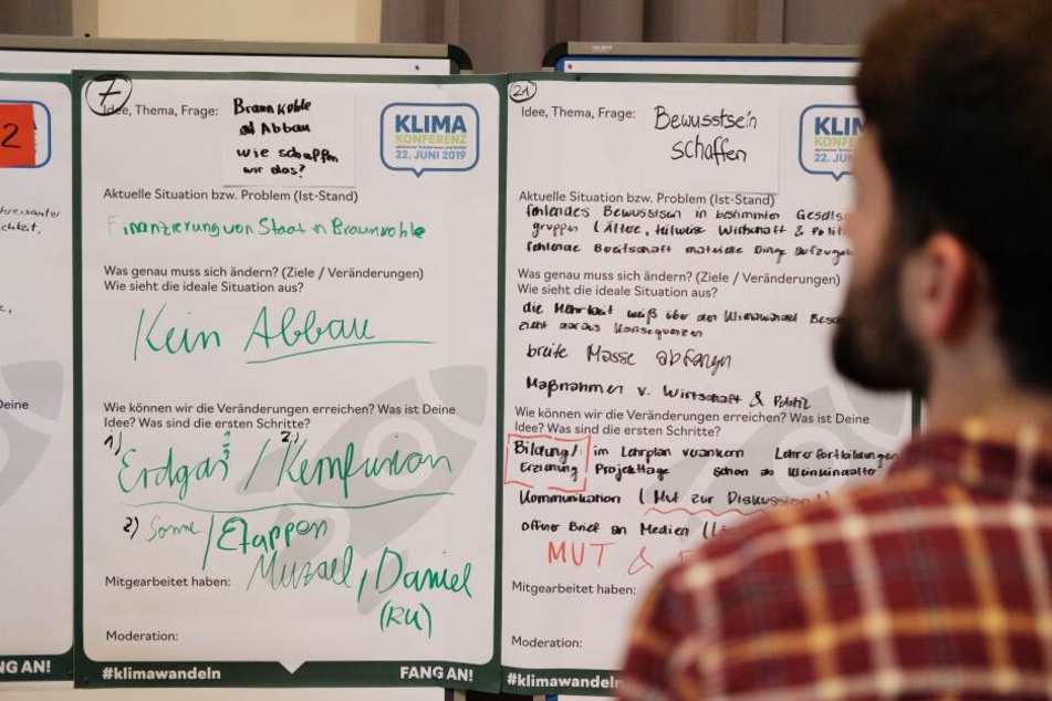 Auf mehreren Flipcharts konnten die Schüler ihre Forderungen zusammenfassen.