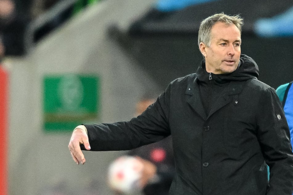 Kasper Hjulmand wird am Mittwochabend von Assistent Rogier Meijer ersetzt.