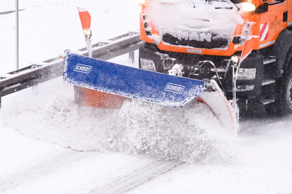 Die Winterdienste in Sachsen sehen sich derweil gut gerüstet. (Archivfoto)