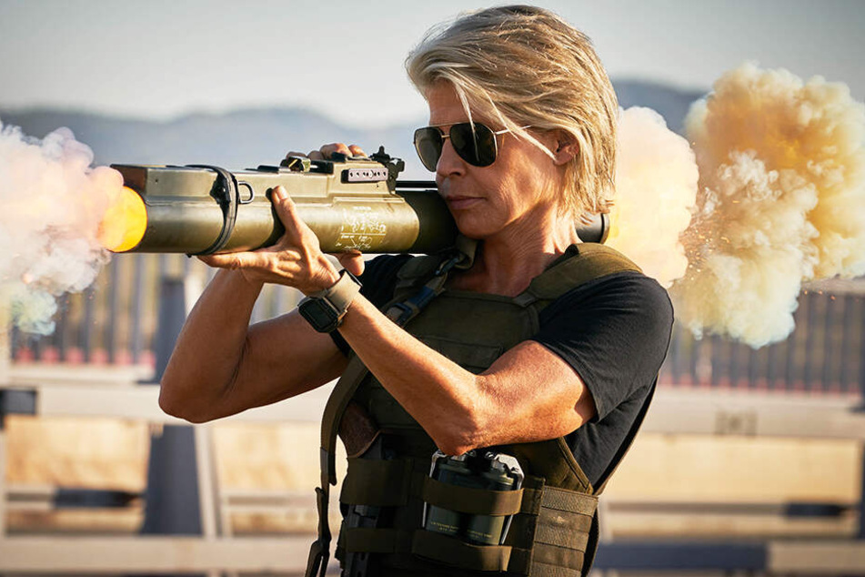 Linda Hamilton hat als Sarah Connor richtig coole Szenen.