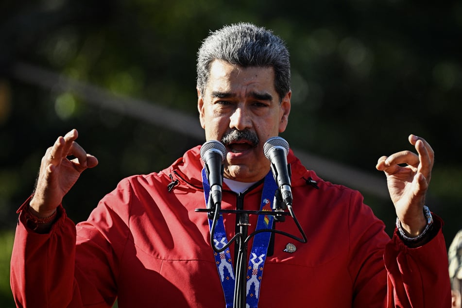 Venezuelan President Nicolas Maduro has urged the US not to go to war with his country.