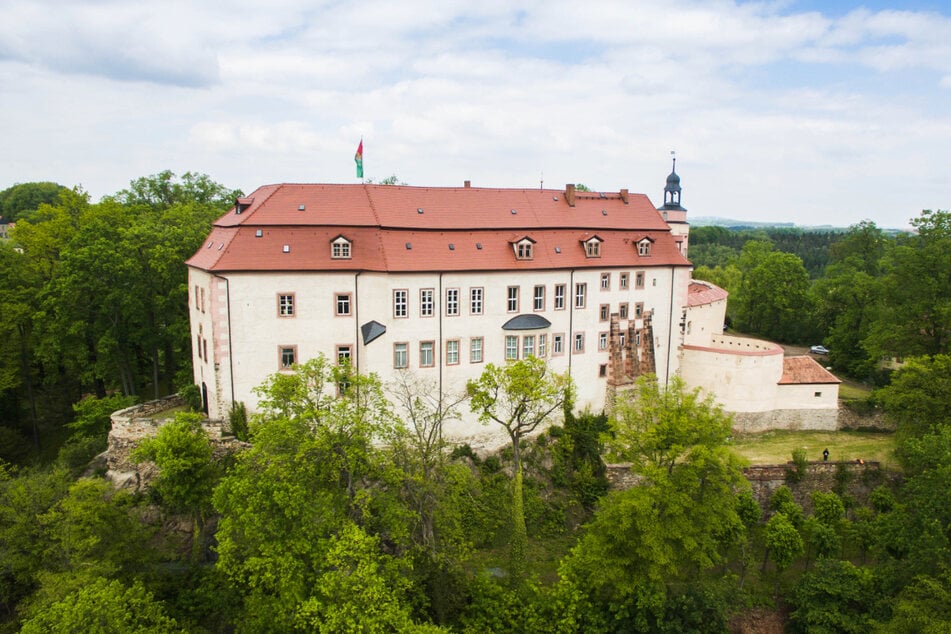 Das ist Schloss Wolkenburg. Doch wie sah es im 12. Jahrhundert aus? Findet es bei der Zeitsprungnacht heraus.