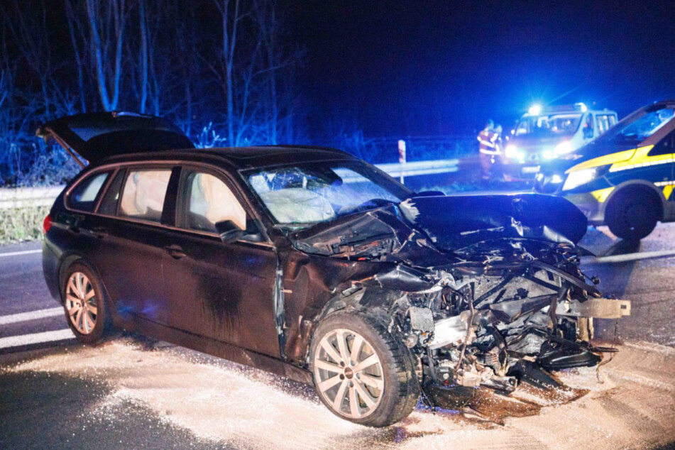 In diesem BMW war der mutmaßlich betrunkene 46-Jährige unterwegs. Sein Unfallopfer verstarb in seinem völlig zerstörten Seat.