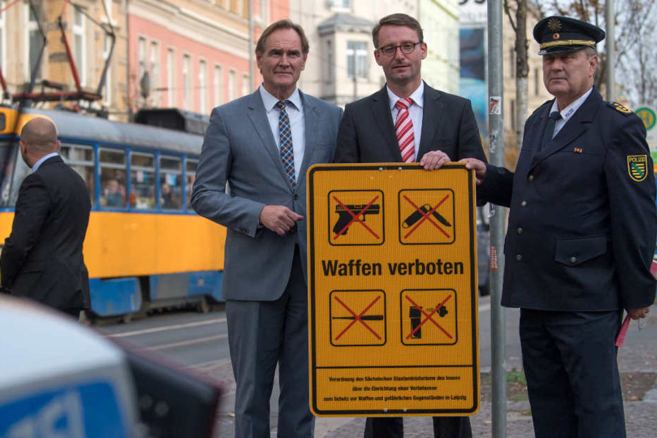 Waffenverbotszone aktiviert: Messer-Kontrollen jetzt auch in Straßenbahnen