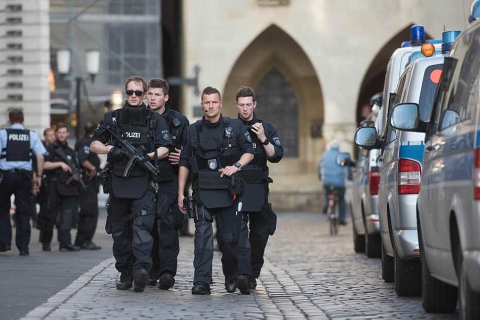 Das Land Nordrhein-Westfalen zog alle verfügbaren Polizeikräfte in Münster zusammen.